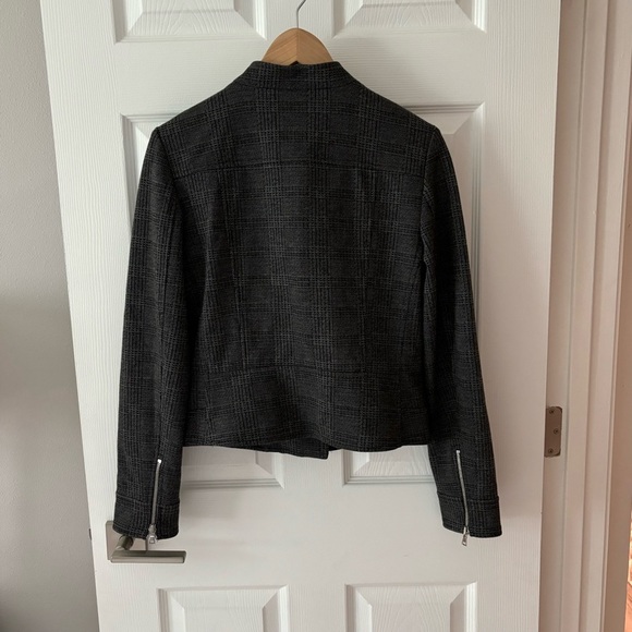 Ann Taylor Plaid Knit Moto Jacket in Gray Plaid size 6 - Picture 8 of 11